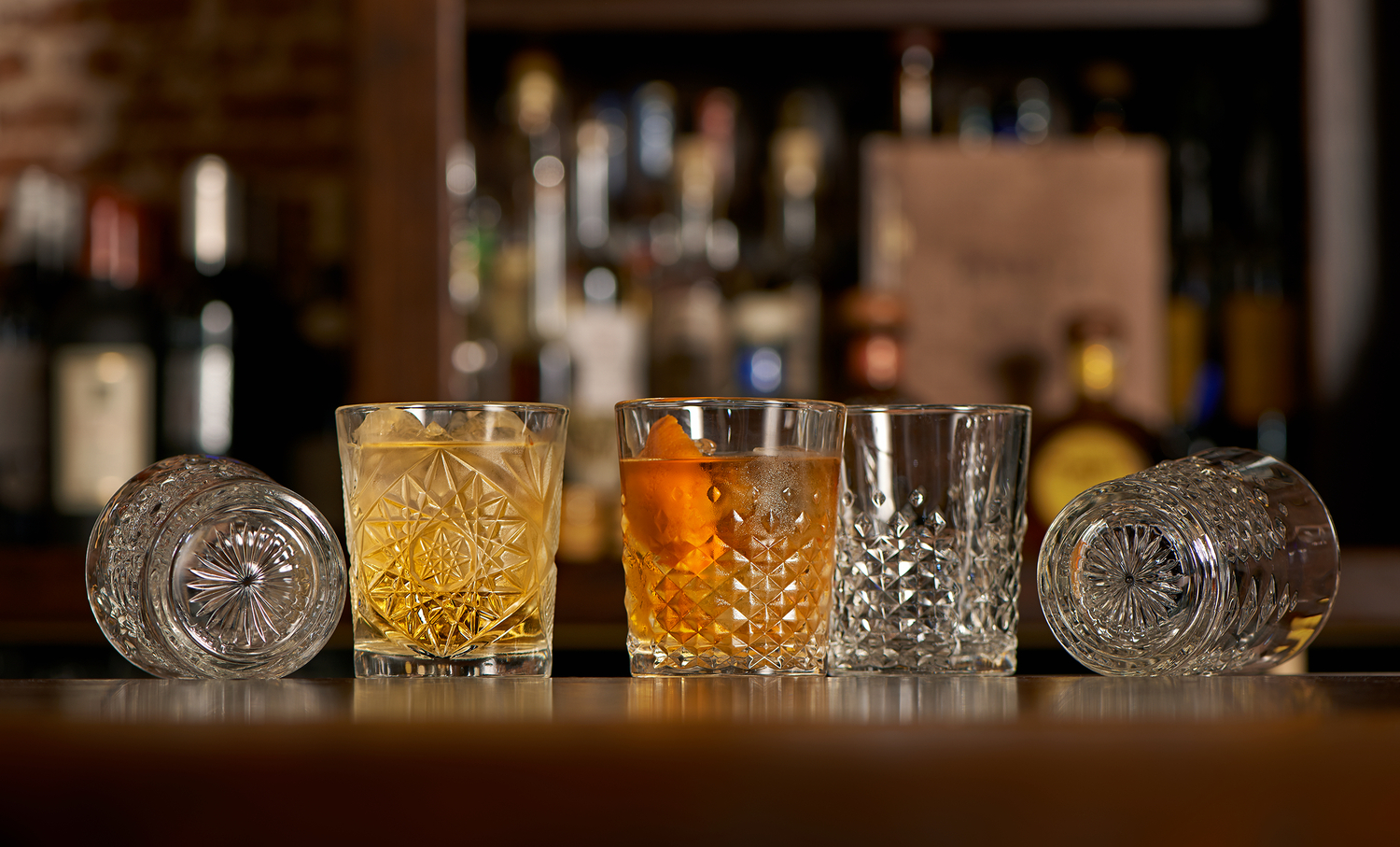 classic cocktails DOF on bar